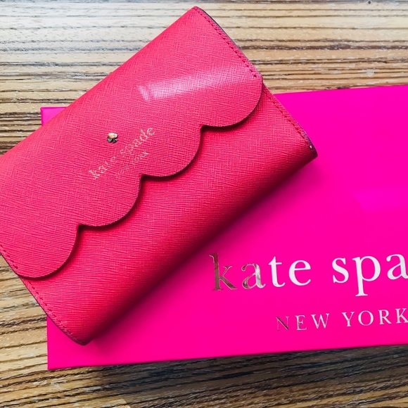 Kate Spade Red Wallet Lily Ave Kieran Tri-Fold - Picture 1 of 8